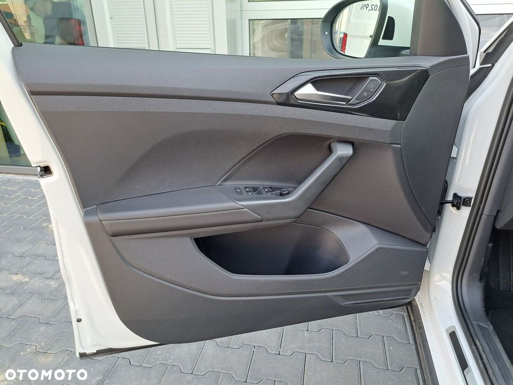 Volkswagen T-Cross 1.0 TSI R-Line Plus DSG - 13