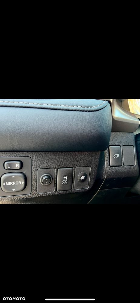 Toyota RAV4 2.0 D-4D Prestige - 29