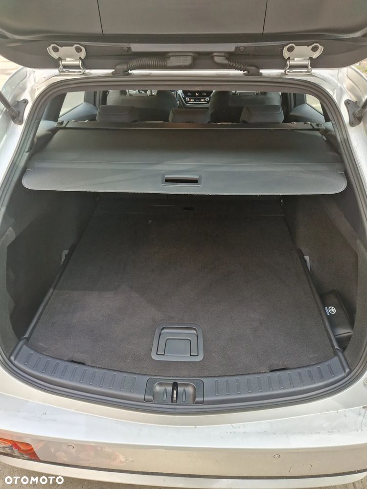Toyota Corolla - 10