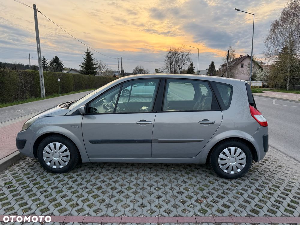 Renault Scenic - 12