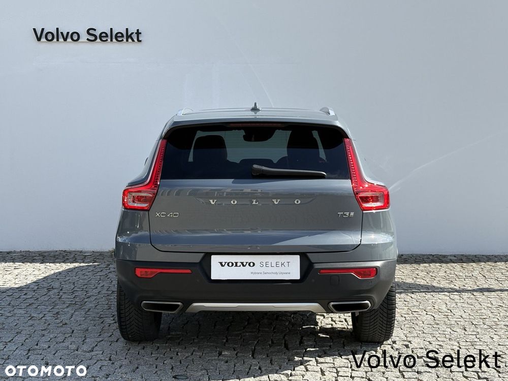 Volvo XC 40 - 7