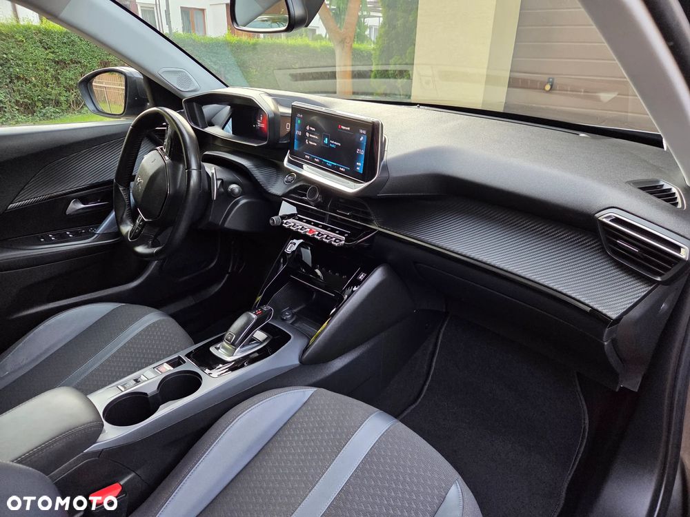 Peugeot 2008 1.5 BlueHDi Allure S&S EAT8 - 14