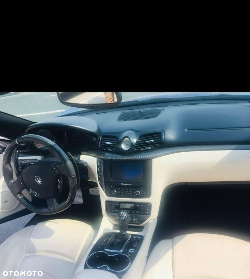 Maserati GranCabrio - 14