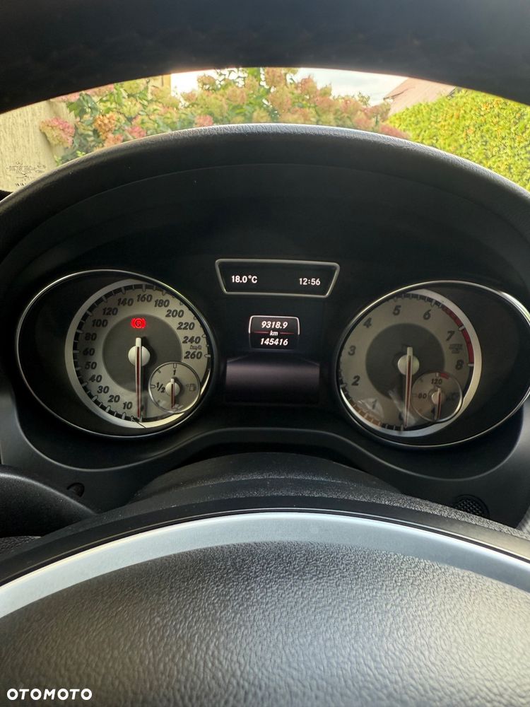 Mercedes-Benz CLA 180 - 6