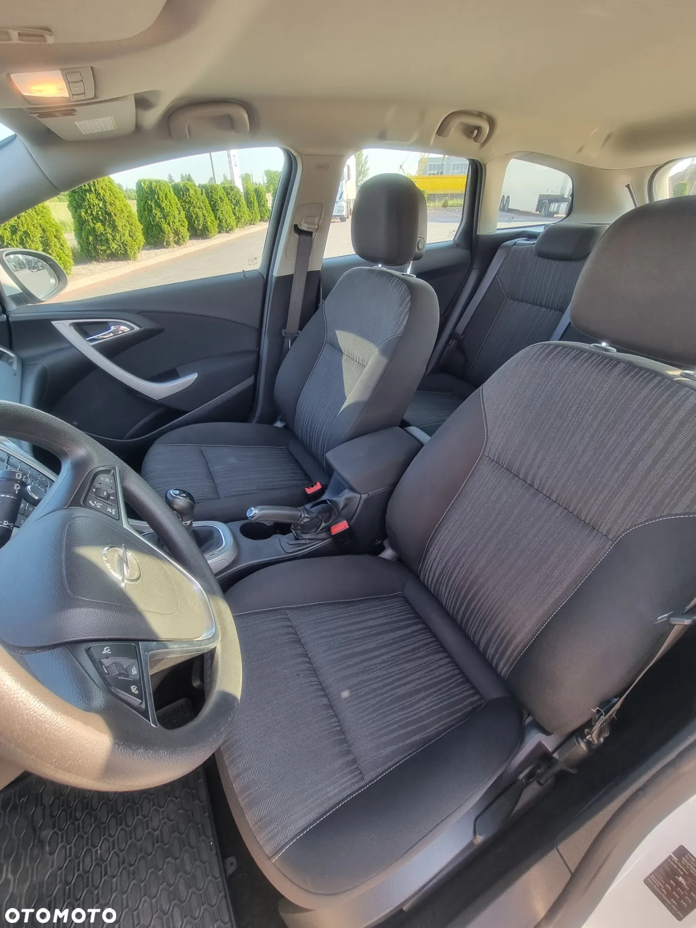 Opel Astra 1.7 CDTI DPF Sports Tourer Exklusiv - 25