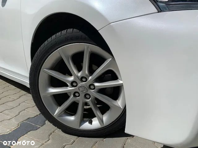 Lexus CT 200h Dynamic Line - 26