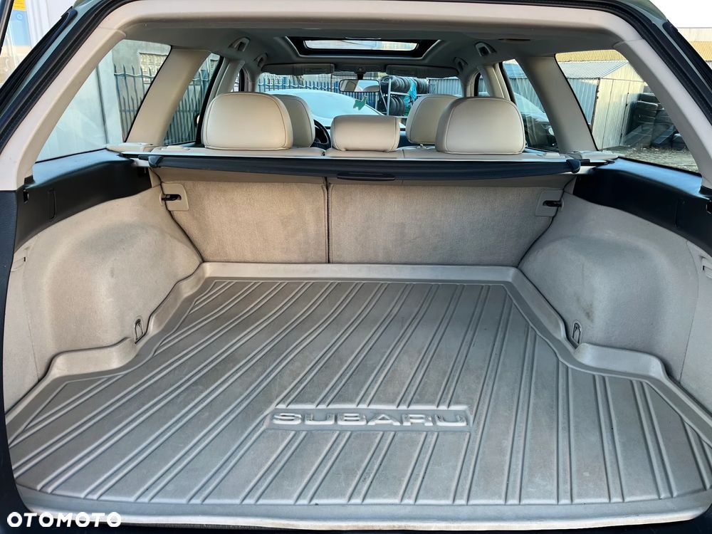 Subaru Outback - 26