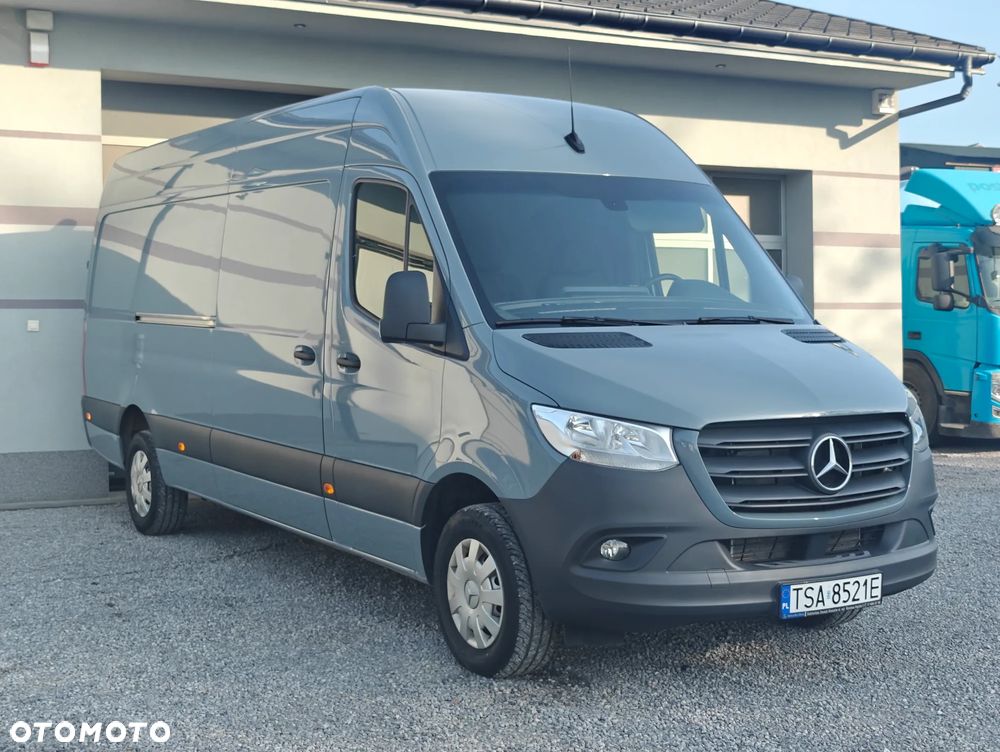 Mercedes-Benz Sprinter - 1