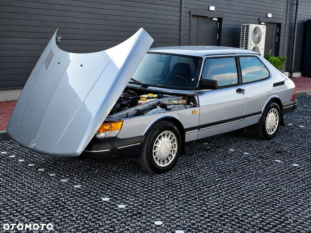 Saab 900 - 2
