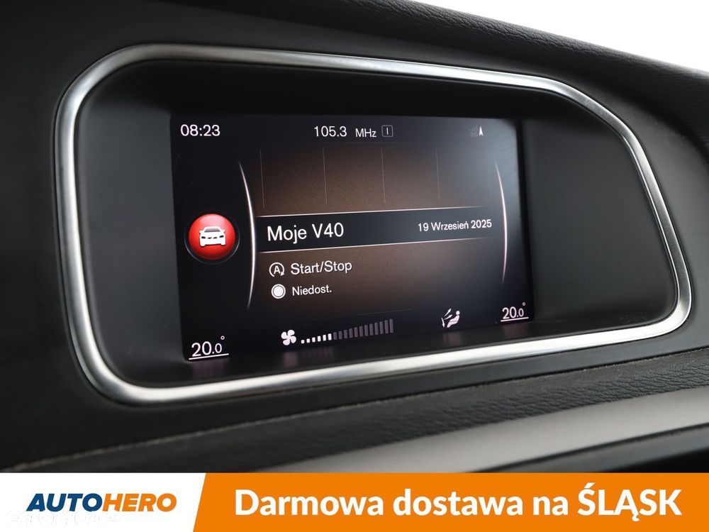 Volvo V40 Cross Country - 24