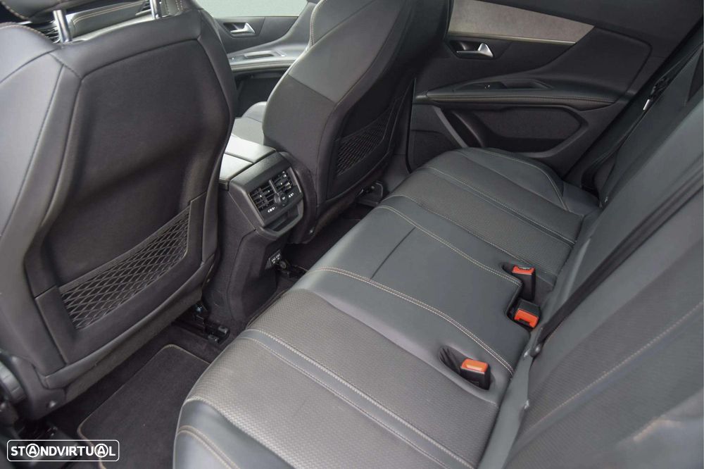 Peugeot 3008 1.6 Hybrid GT e-EAT8 - 29