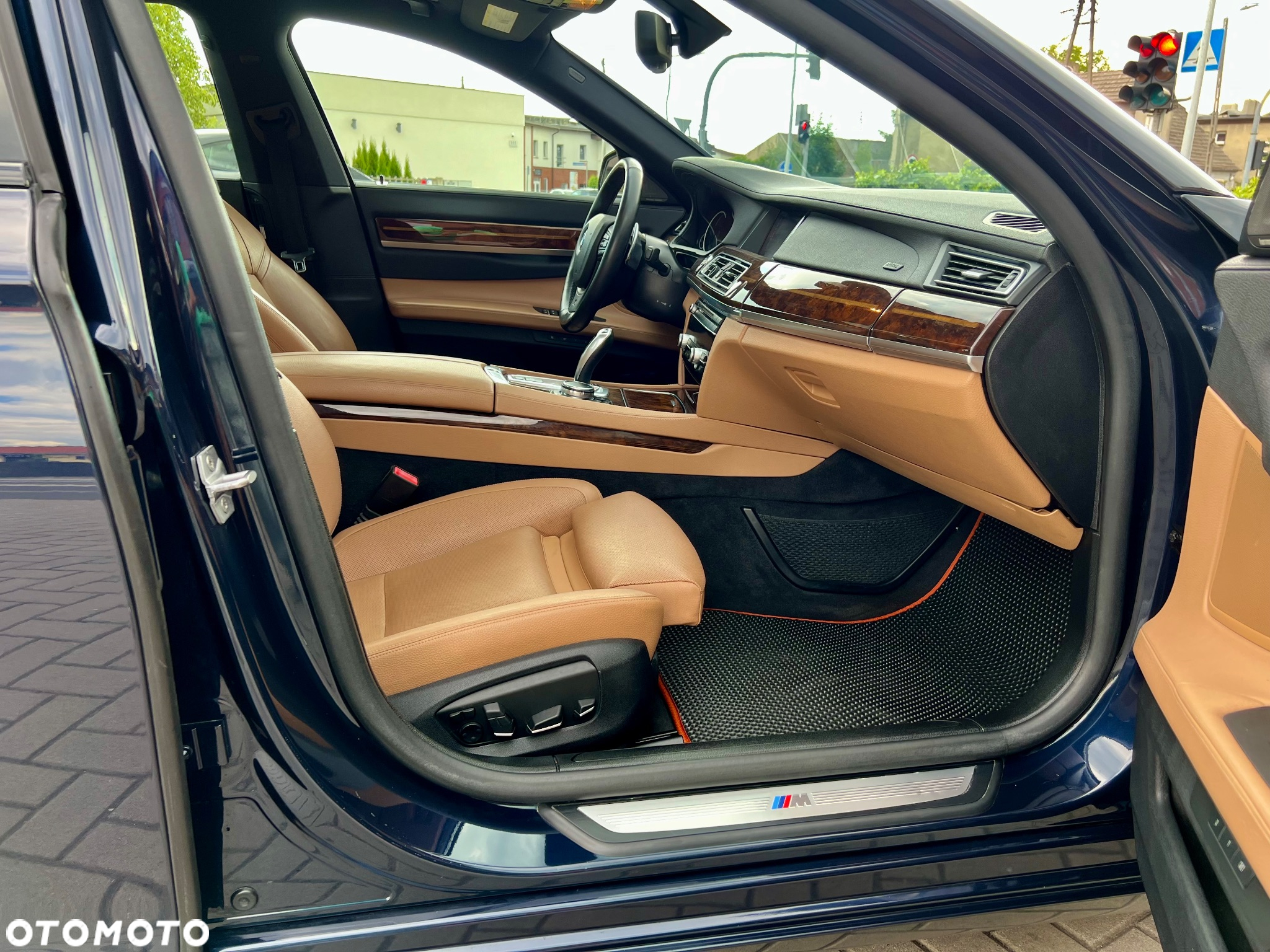 BMW Seria 7 740Li - 16
