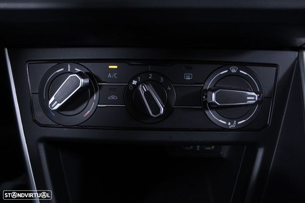 VW Polo 1.0 TSI Life DSG - 28