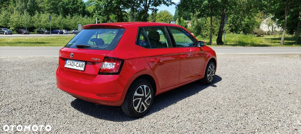 Skoda Fabia 1.0 Style Color - 4
