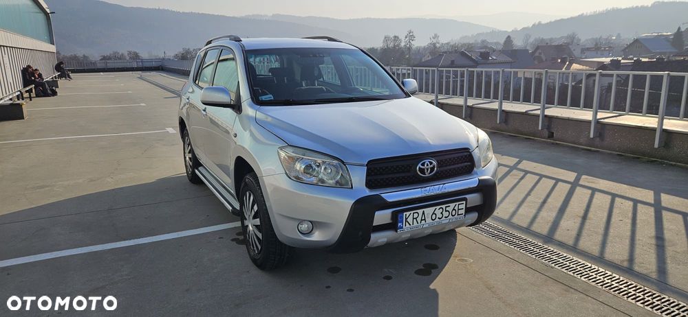Toyota RAV4 2.2 D-4D 4x4 Executive - 1