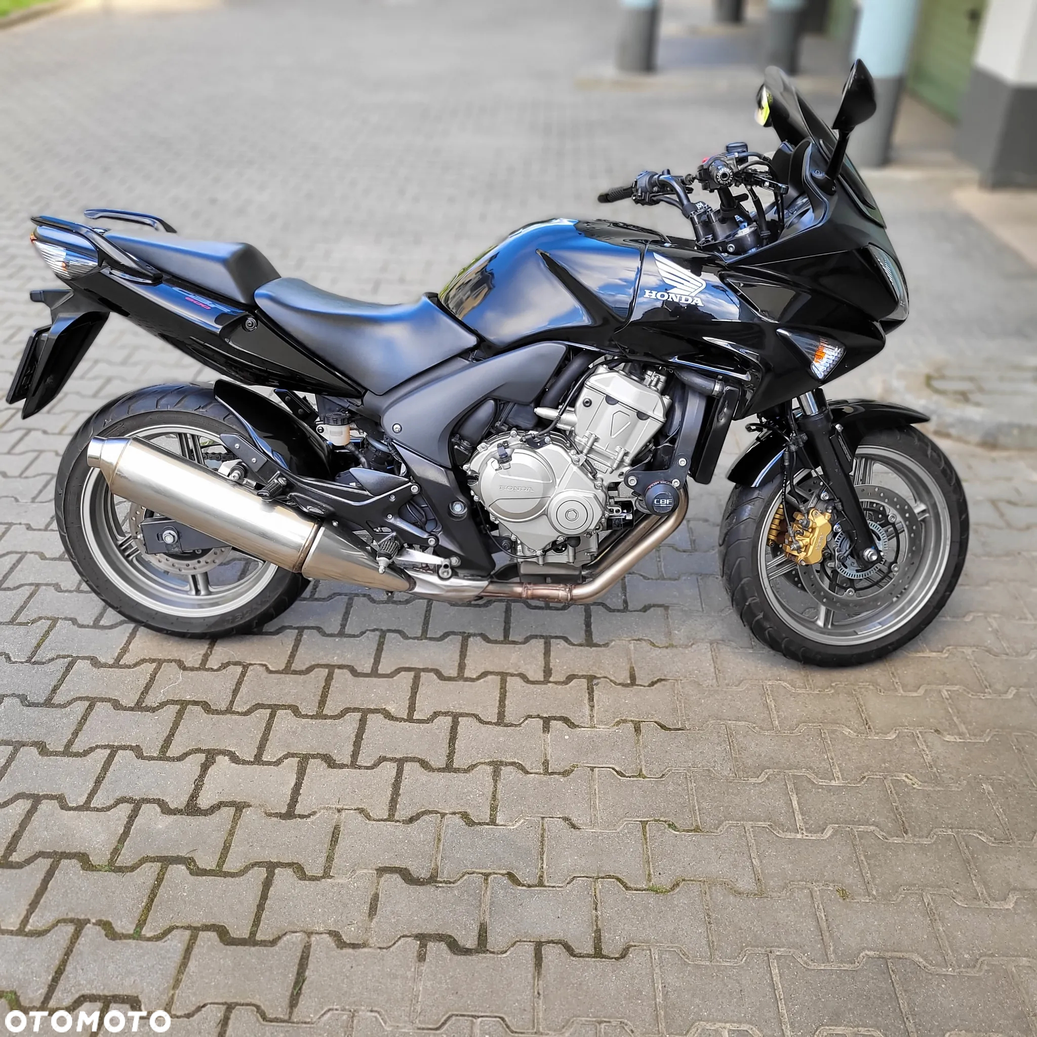 Honda CBF - 2