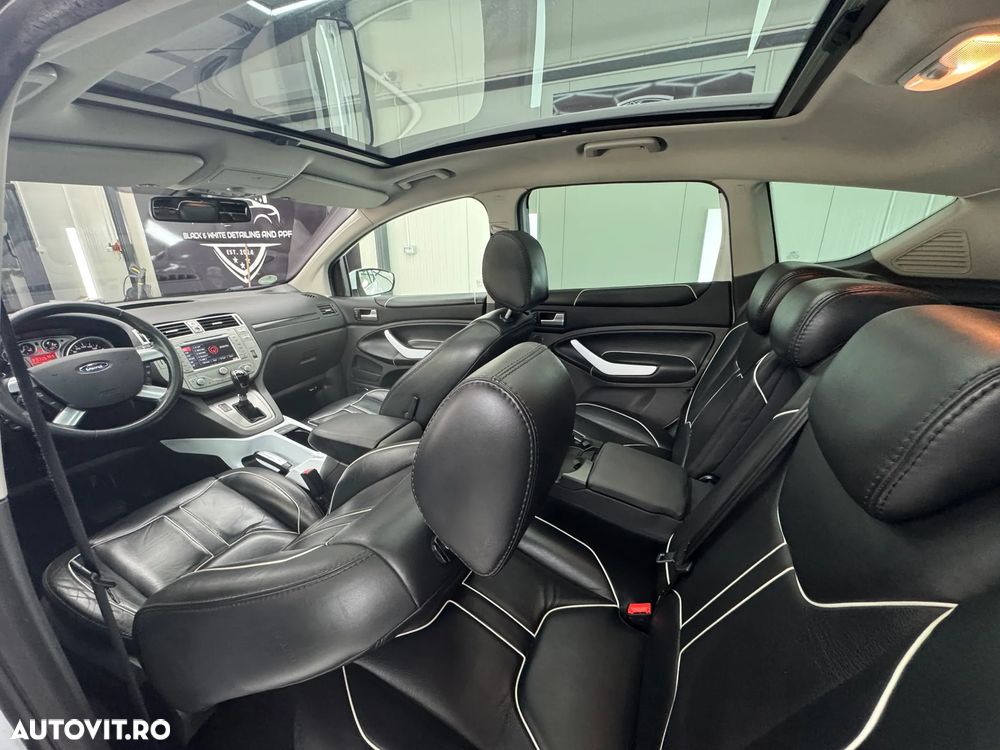 Ford Kuga 2.0 TDCi 4x4 Aut. Individual - 4