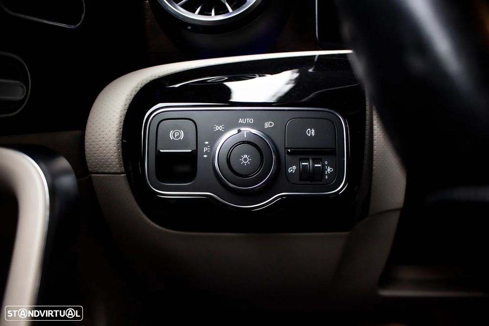 Mercedes-Benz CLA 180 d Shooting Brake Progressive Aut. - 21