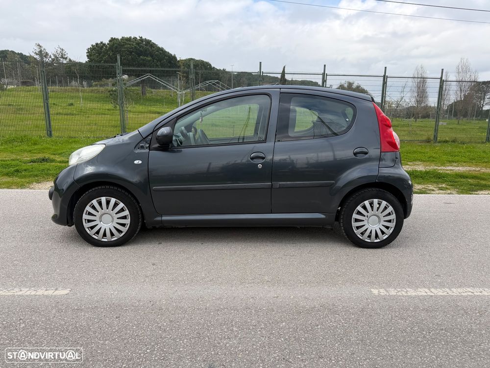 Peugeot 107 1.0 Urban - 2