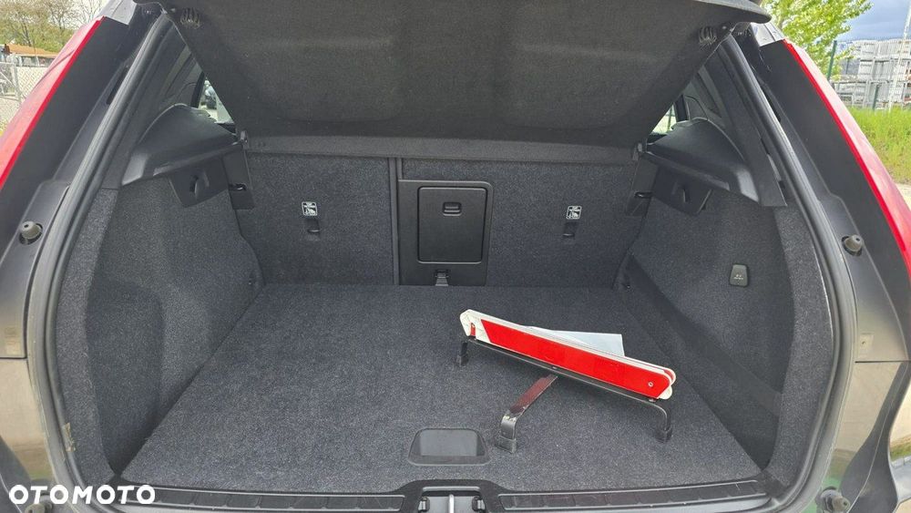 Volvo XC 40 - 23