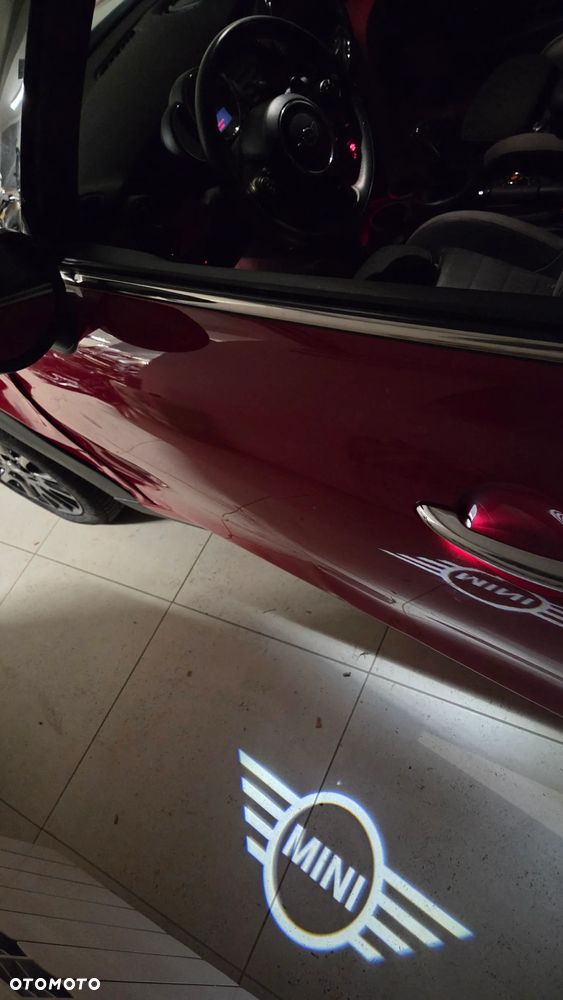 MINI Cooper S Sidewalk Trim - 18