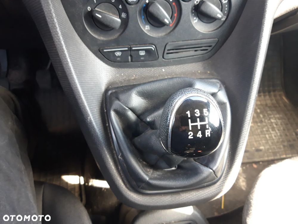 Ford Tourneo Connect 1.5TDCi Ambiente - 26