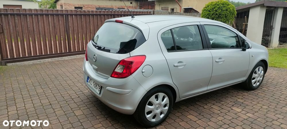 Opel Corsa 1.4 16V Enjoy - 3