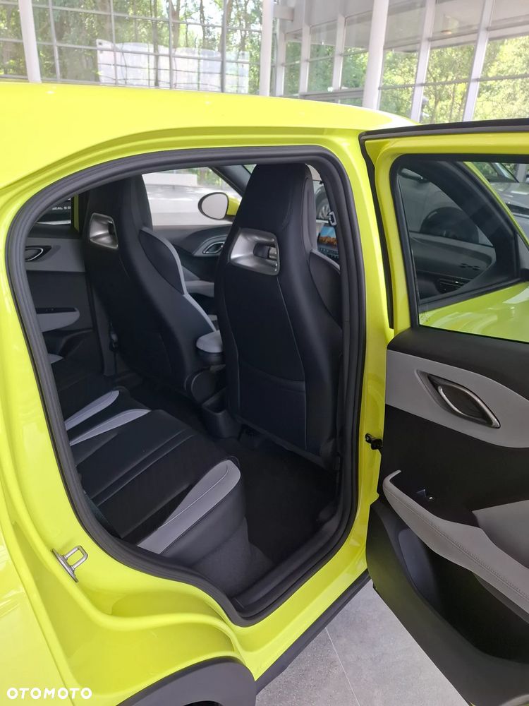 BYD Dolphin Surf 43.2kWh Comfort - 9