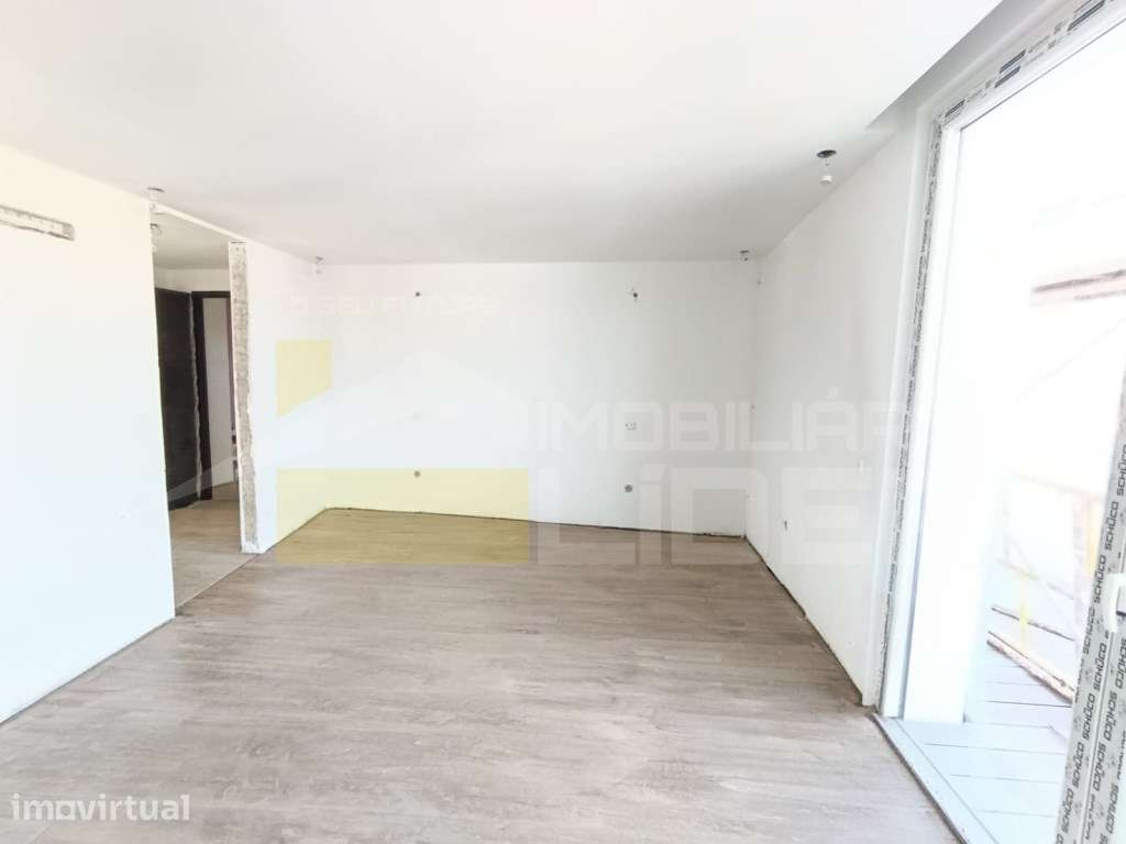 T4 penthouse duplex na Lourinha - Grande imagem: 3/40