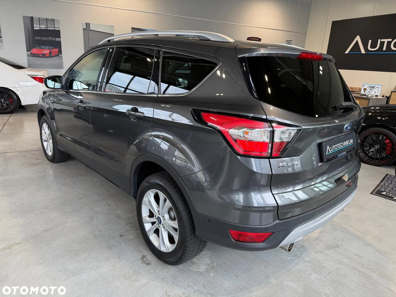 Ford Kuga 1.5 EcoBoost 2x4 SYNC - 4