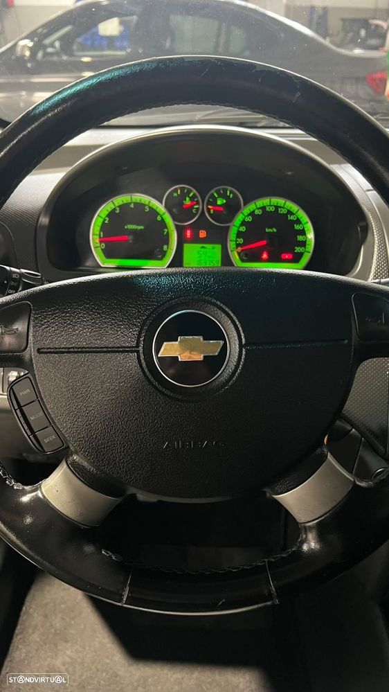 Chevrolet Aveo - 9