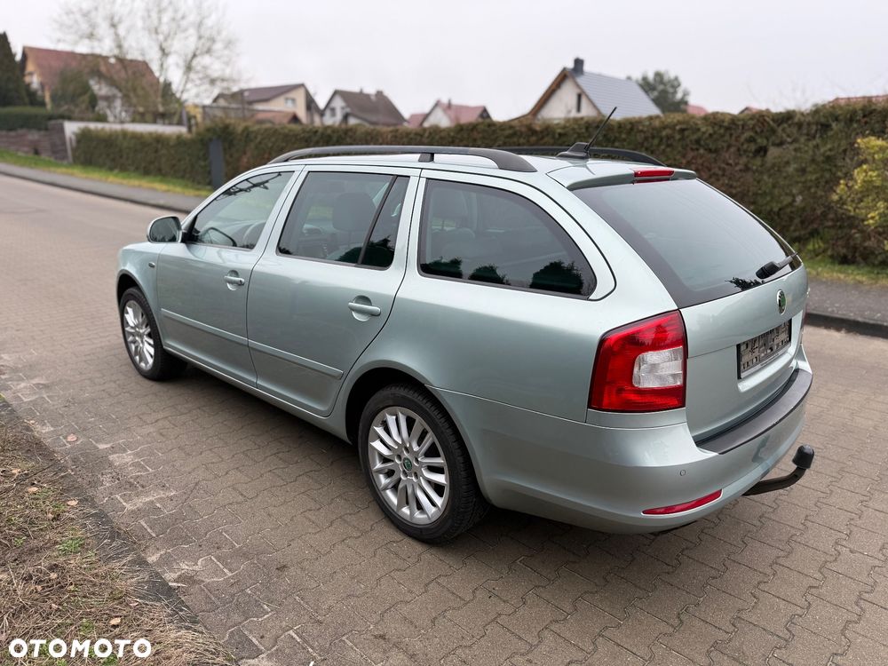 Skoda Octavia 2.0 TDI DPF L&K DSG - 9