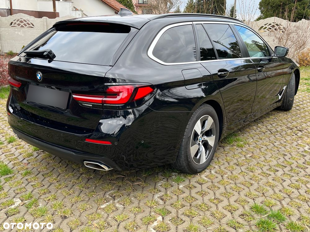 BMW Seria 5 520d xDrive Luxury Line - 16