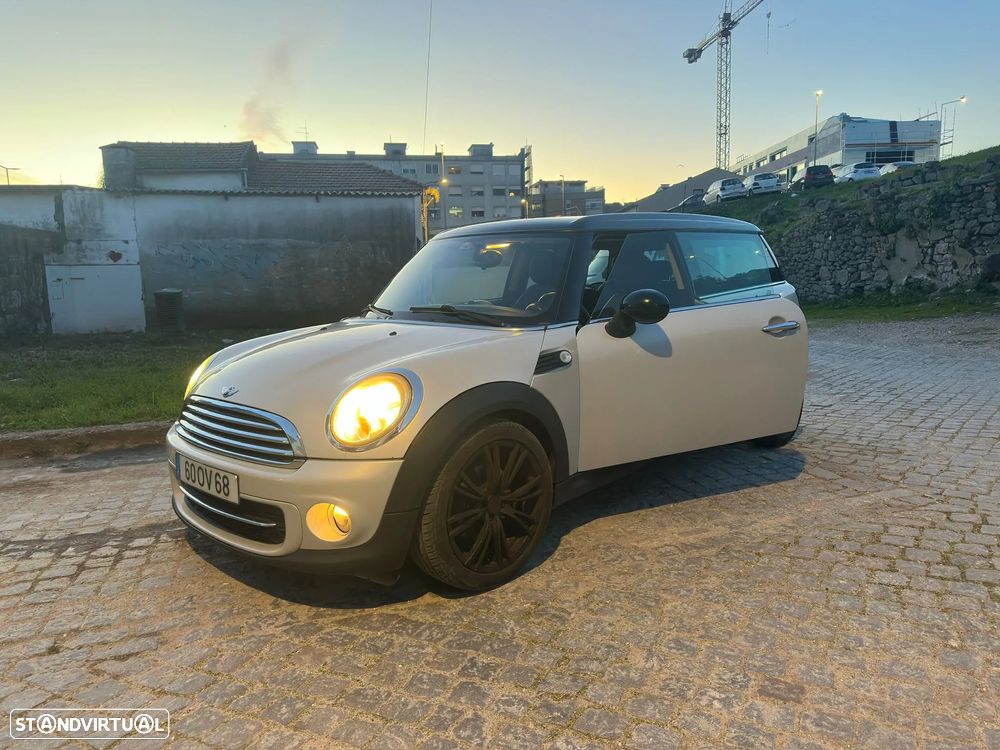 MINI Clubman Cooper D - 2