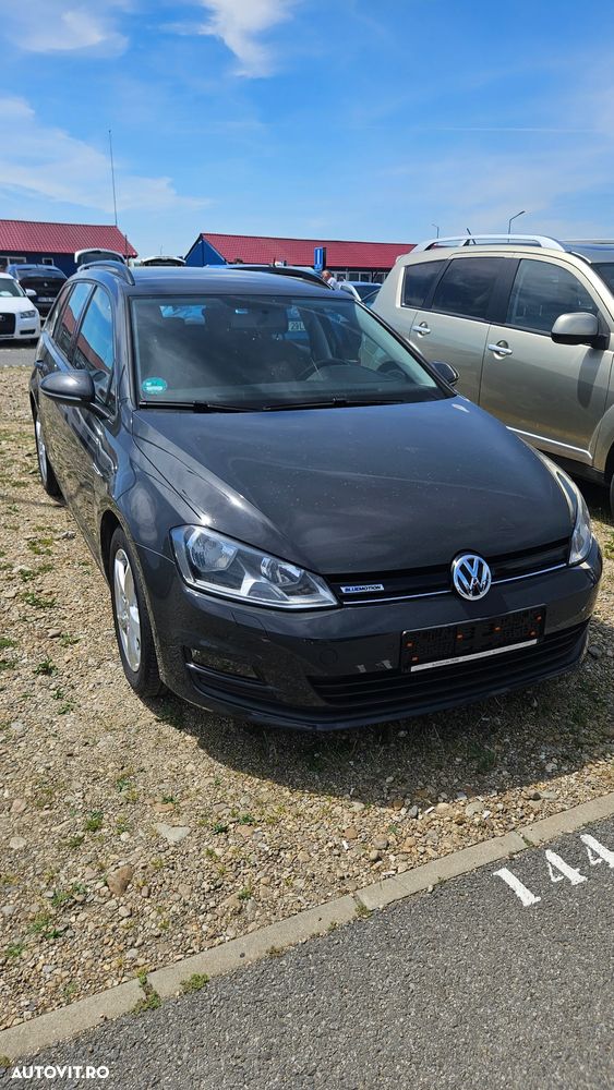 Volkswagen Golf 1.6 TDI BlueMotion Comfortline - 2