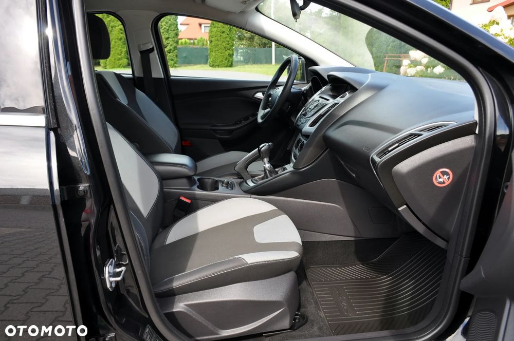 Ford Focus 1.6 EcoBoost Titanium - 17