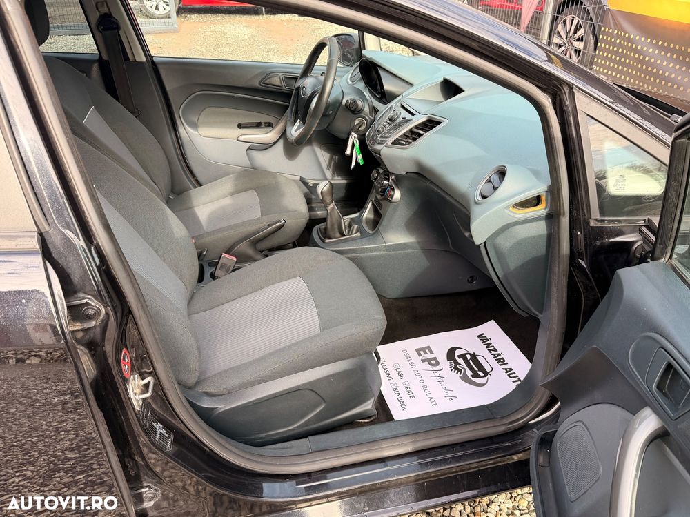 Ford Fiesta - 8