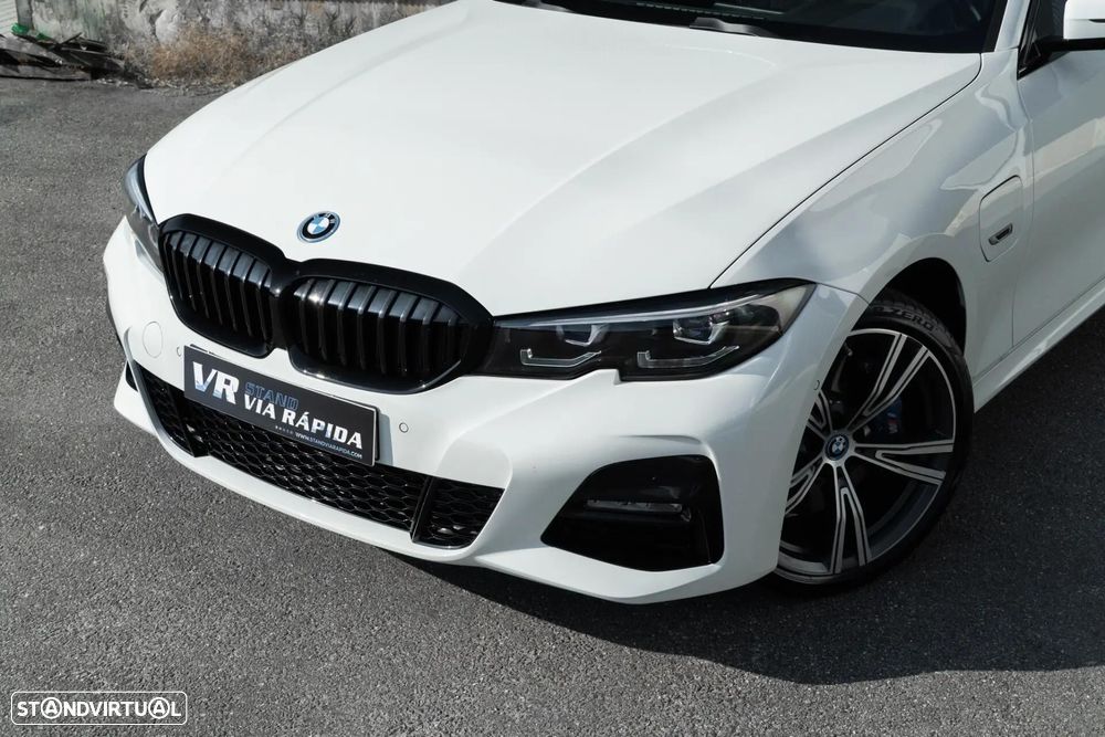 BMW 330 e Pack M Auto - 29