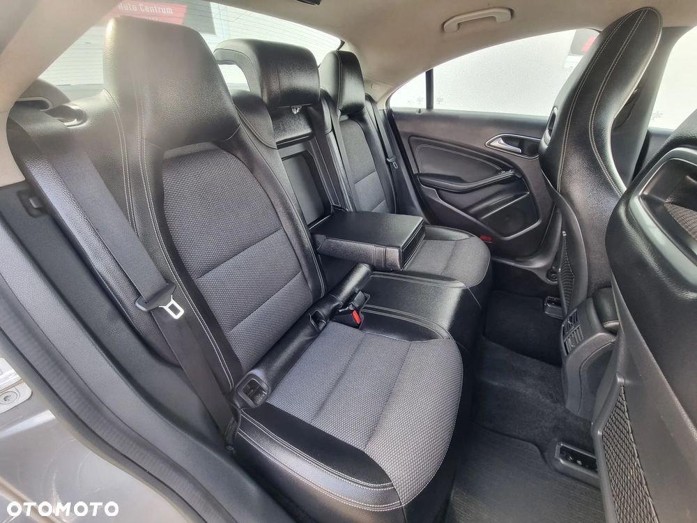 Mercedes-Benz CLA 200 CDI - 10