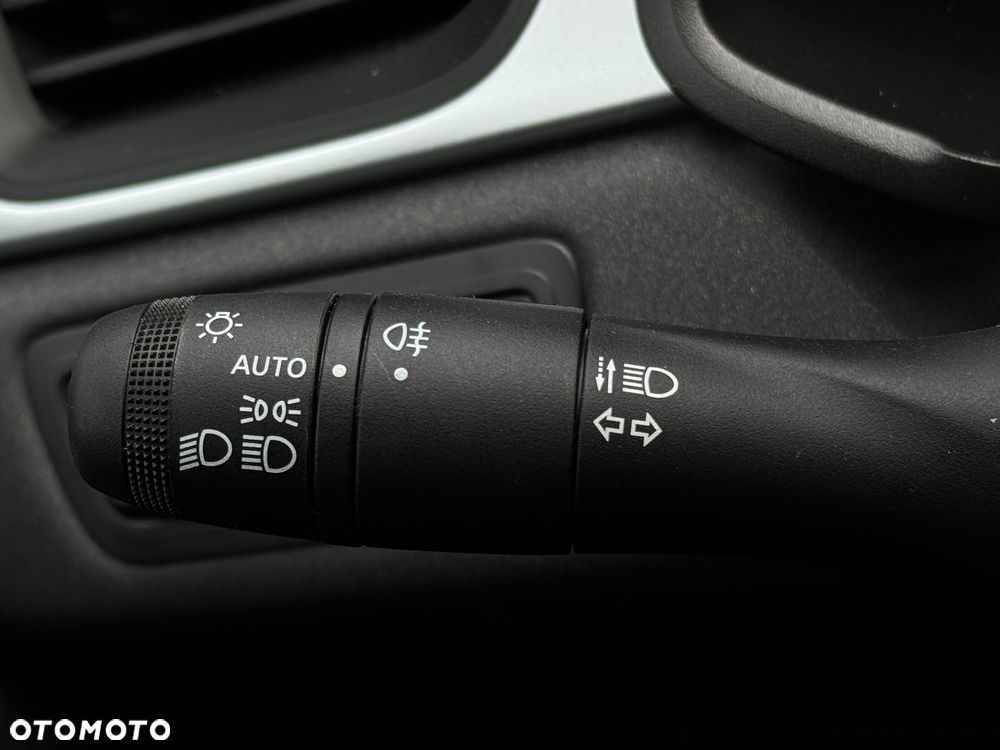 Renault Captur TCe 100 EXPERIENCE - 25