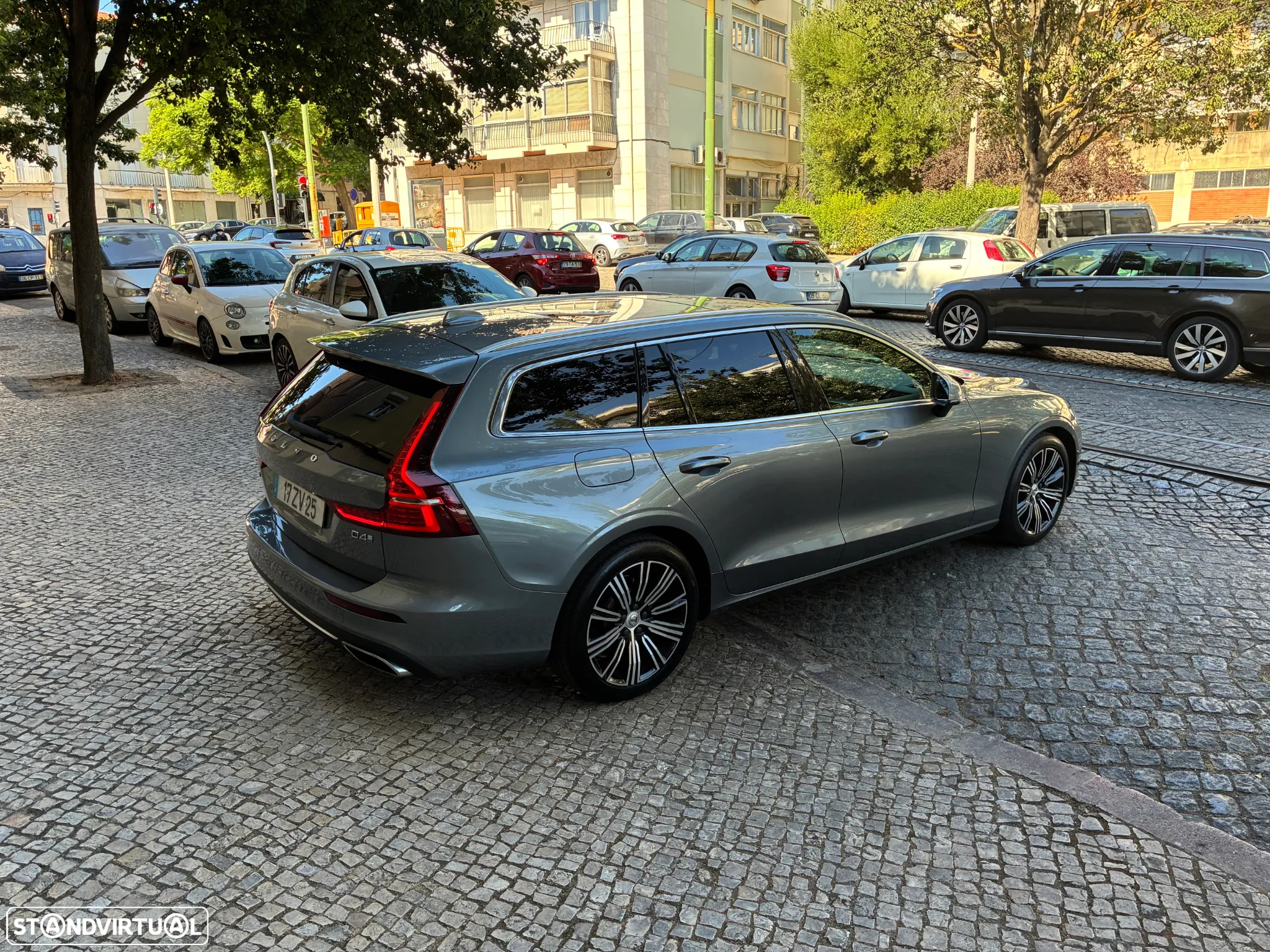 Volvo V60 2.0 D4 Inscription Geartronic - 13