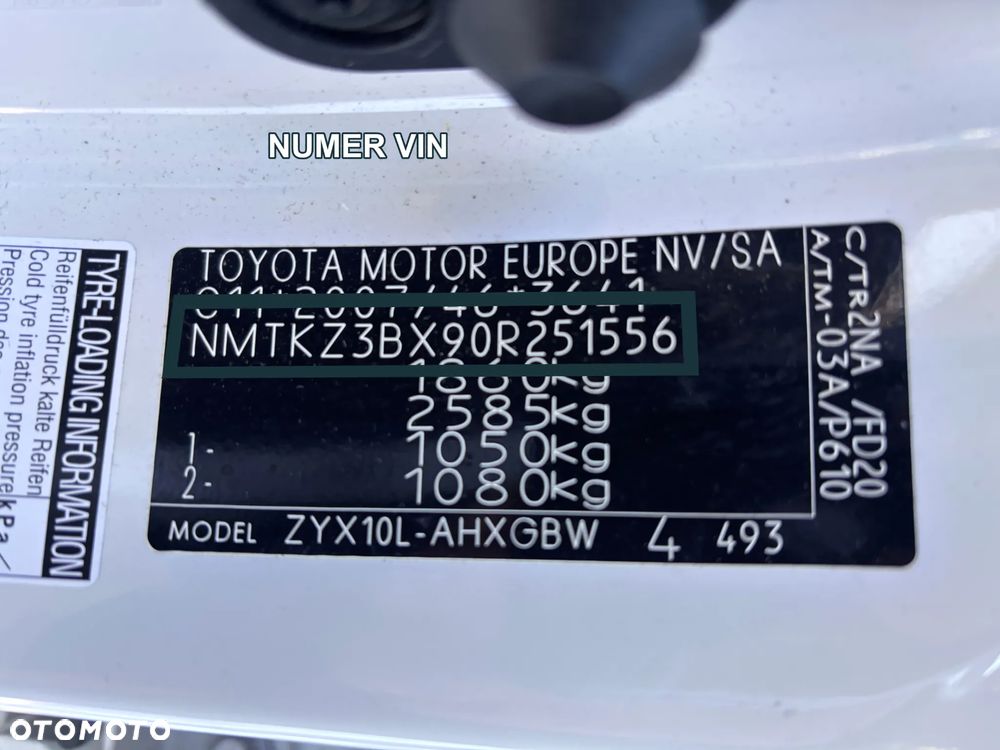 Toyota C-HR 1.8 Hybrid Selection - 2