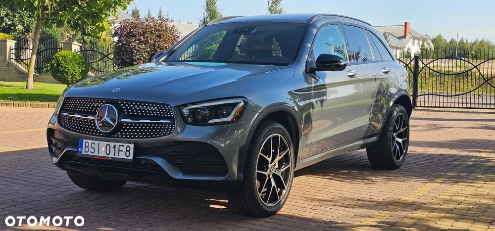 Mercedes-Benz GLC 300 4Matic 9G-TRONIC AMG Line Plus - 4