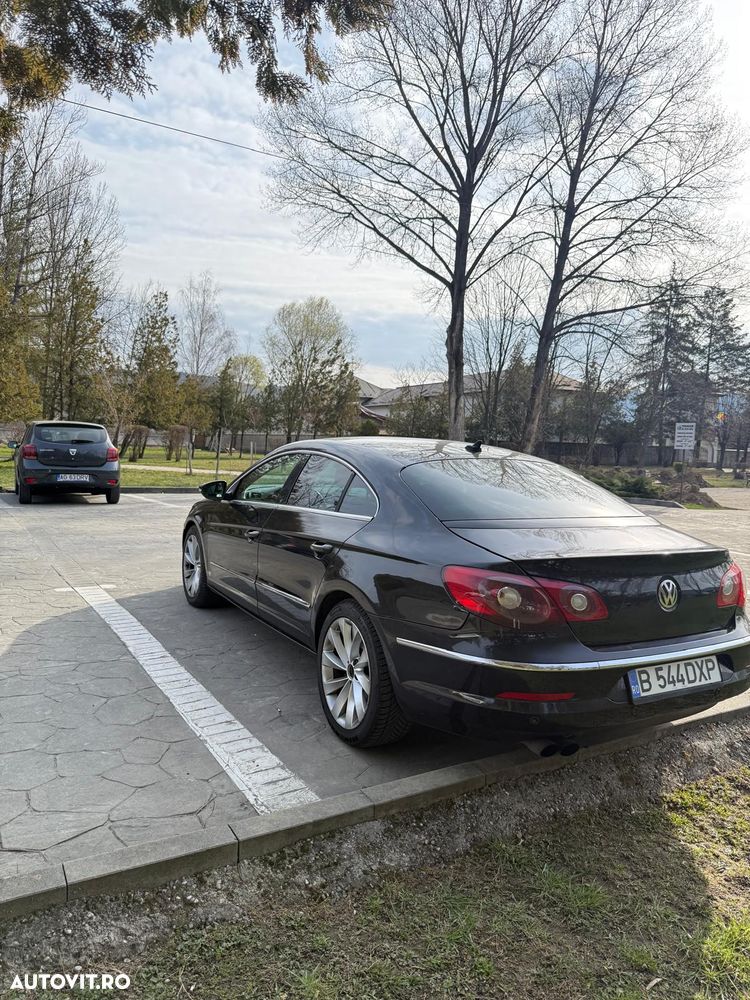 Volkswagen Passat 2.0TDI Trendline DPF DSG - 4