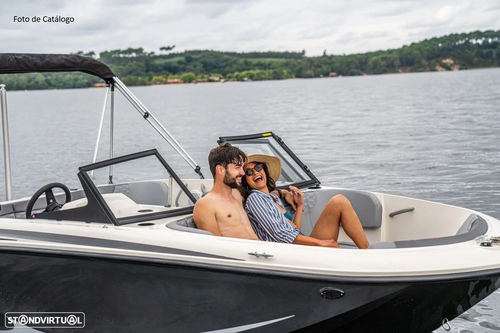 Bayliner Element M17 - 9