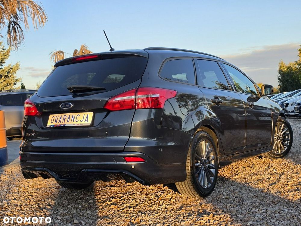 Ford Focus 1.5 EcoBlue Start-Stopp-System ST-LINE - 27