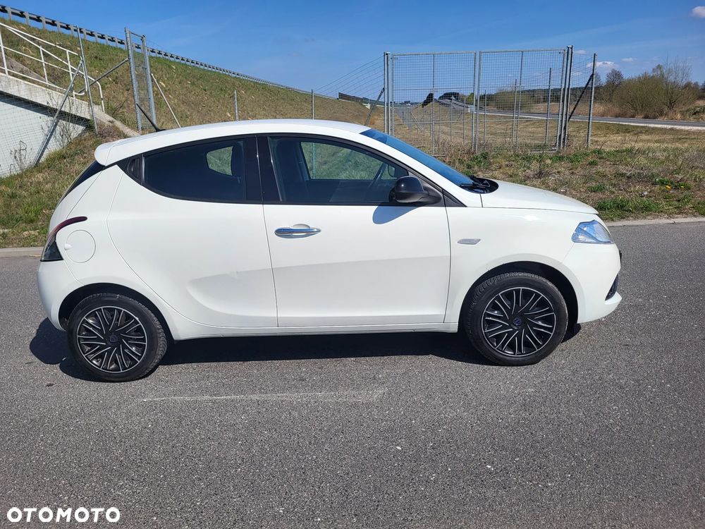 Lancia Ypsilon 1.2 8V Platinum S&S EU6 - 3