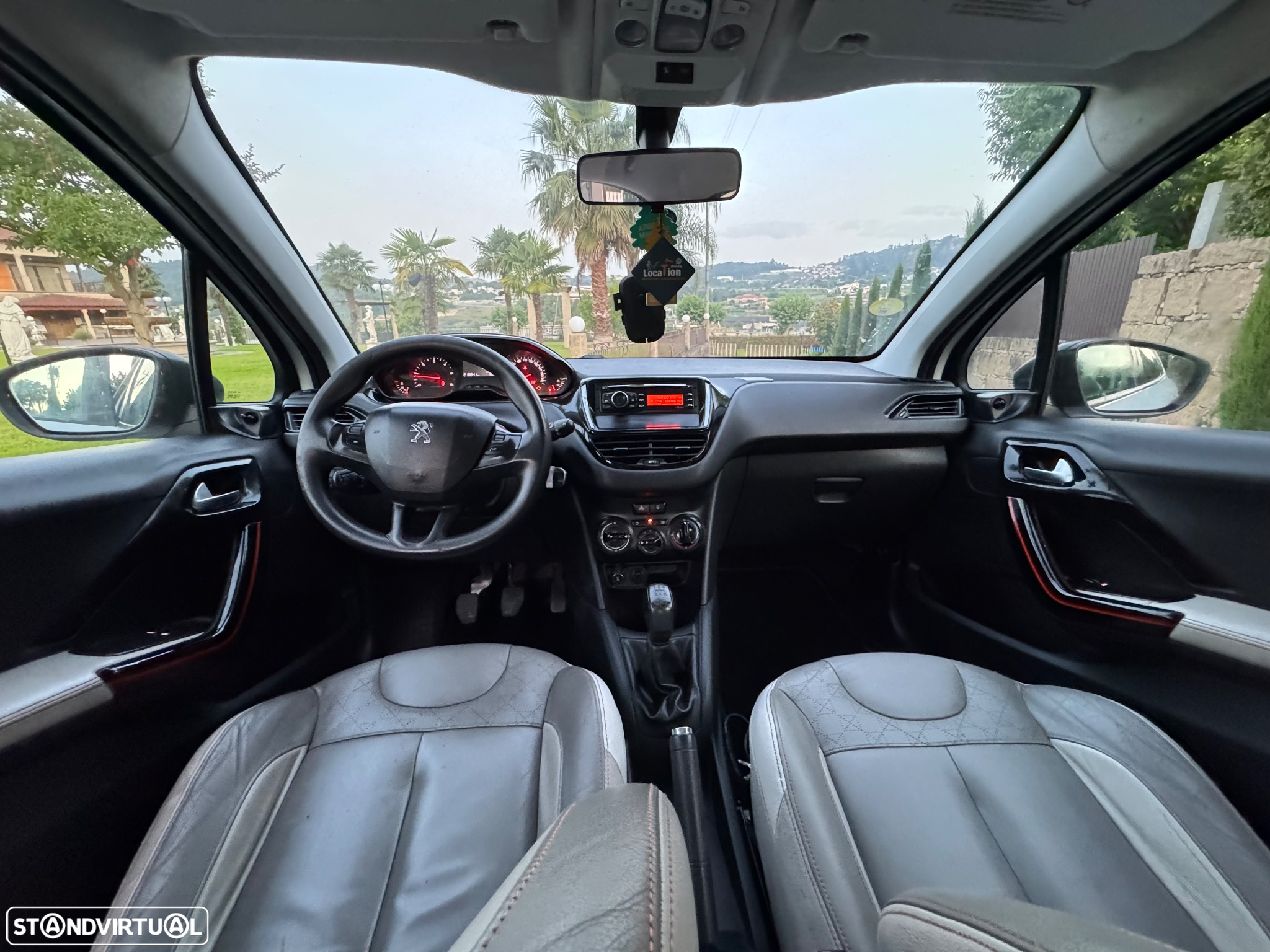 Peugeot 208 1.4 HDi Allure - 7