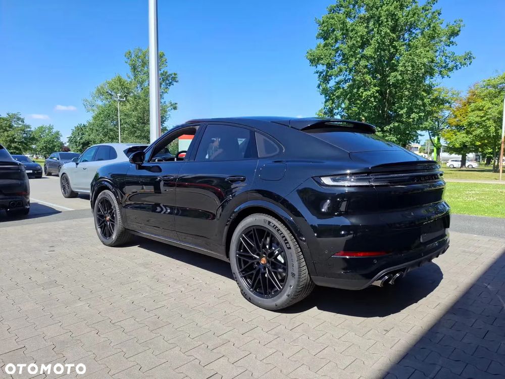 Porsche Cayenne E-Hybrid PHEV Black Edition - 4
