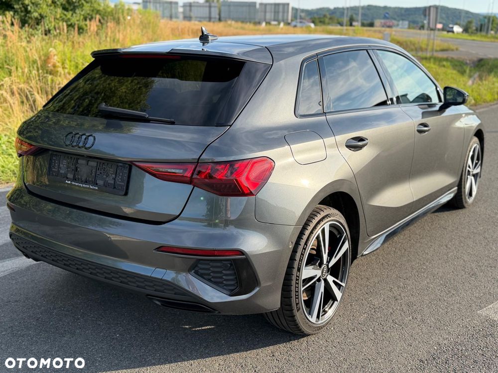 Audi A3 Sportback - 3